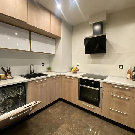 Diamond Luxury Apartment